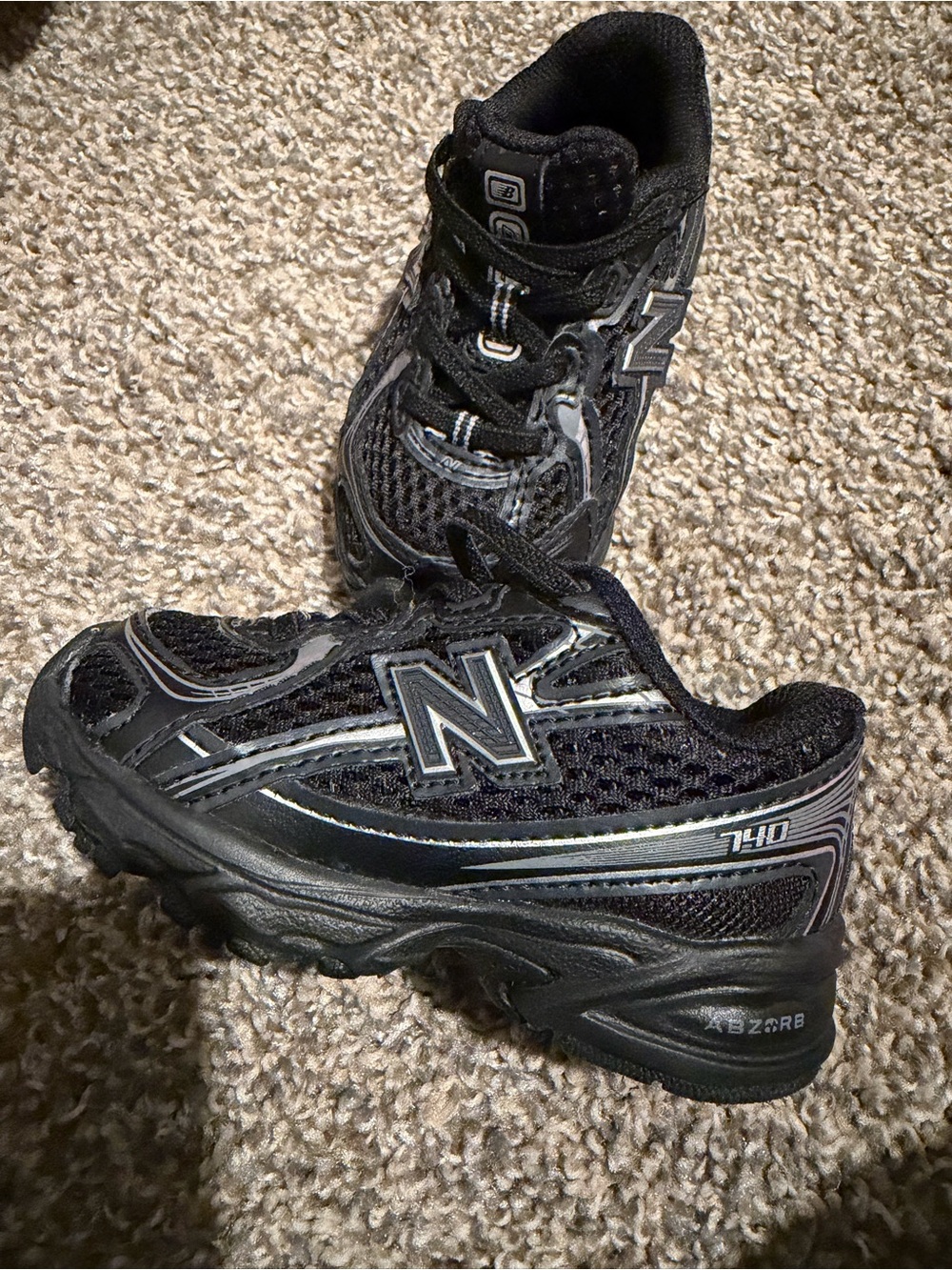 New Balance Kids Sneakers Black with Silver Accents